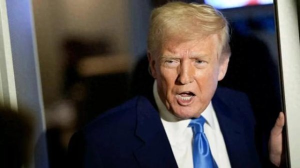 铭创配资 3400家企业"逼宫" , 支持率跌破45%被迫"认怂": 3周内必与中国谈妥